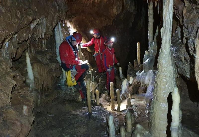 Tomislavgrad: Nakon čišćenja, speleološko društvo krenulo u istraživanje jame Zvetaljka